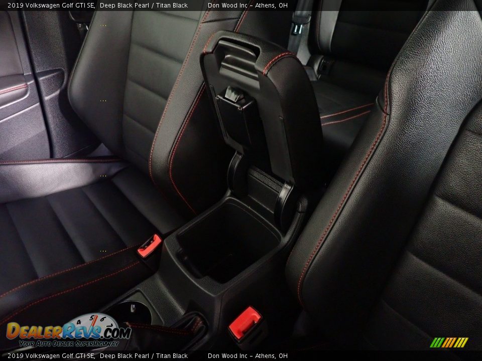 2019 Volkswagen Golf GTI SE Deep Black Pearl / Titan Black Photo #34