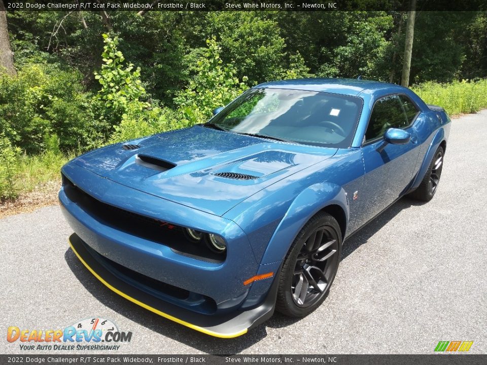 2022 Dodge Challenger R/T Scat Pack Widebody Frostbite / Black Photo #2