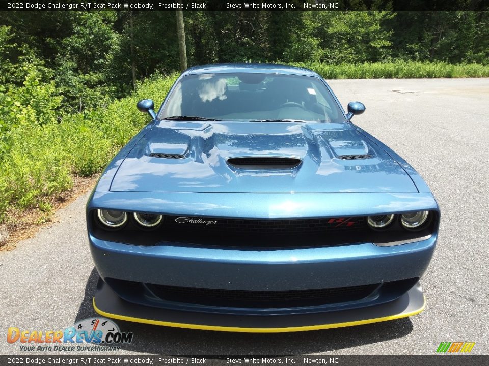 2022 Dodge Challenger R/T Scat Pack Widebody Frostbite / Black Photo #3