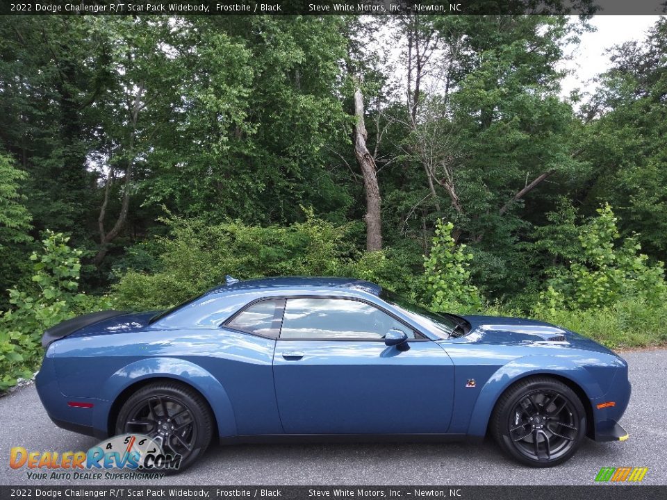 Frostbite 2022 Dodge Challenger R/T Scat Pack Widebody Photo #5