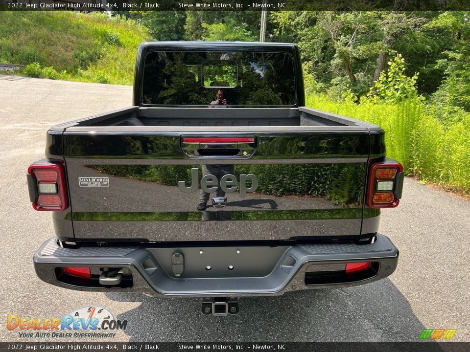 2022 Jeep Gladiator High Altitude 4x4 Black / Black Photo #7