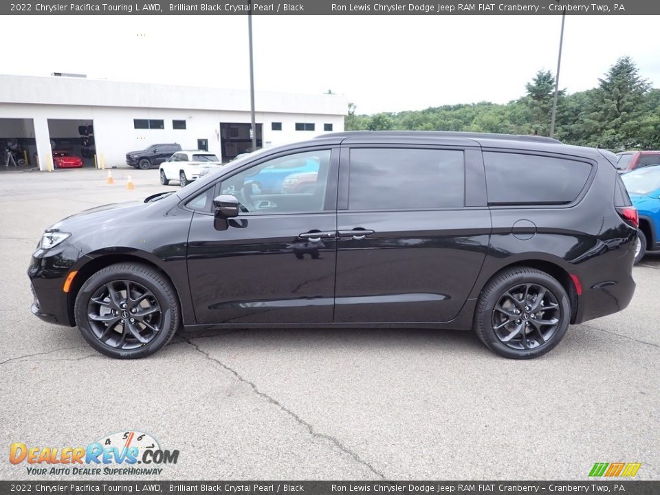 2022 Chrysler Pacifica Touring L AWD Brilliant Black Crystal Pearl / Black Photo #2