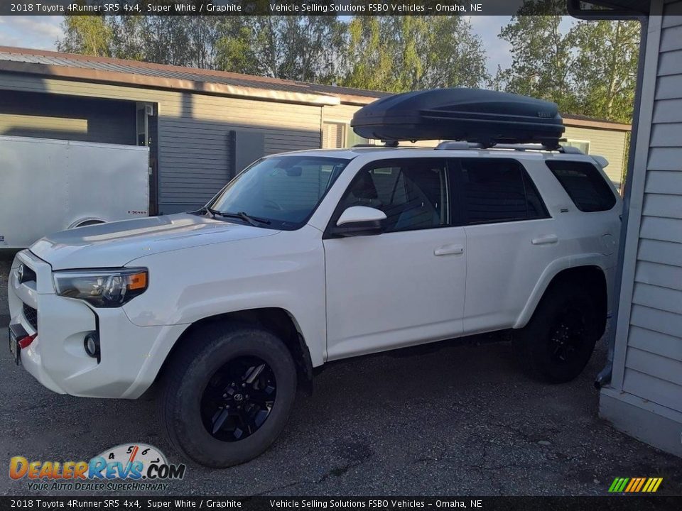 2018 Toyota 4Runner SR5 4x4 Super White / Graphite Photo #1