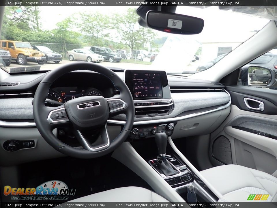 2022 Jeep Compass Latitude 4x4 Bright White / Steel Gray Photo #14