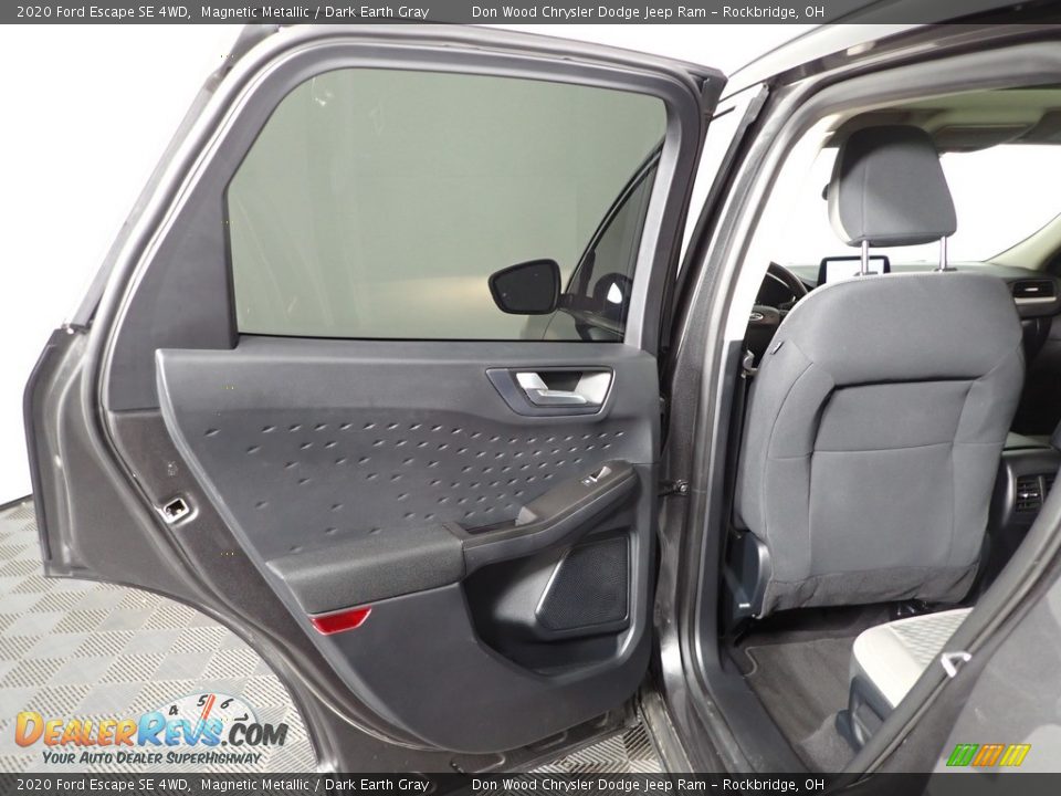 2020 Ford Escape SE 4WD Magnetic Metallic / Dark Earth Gray Photo #26