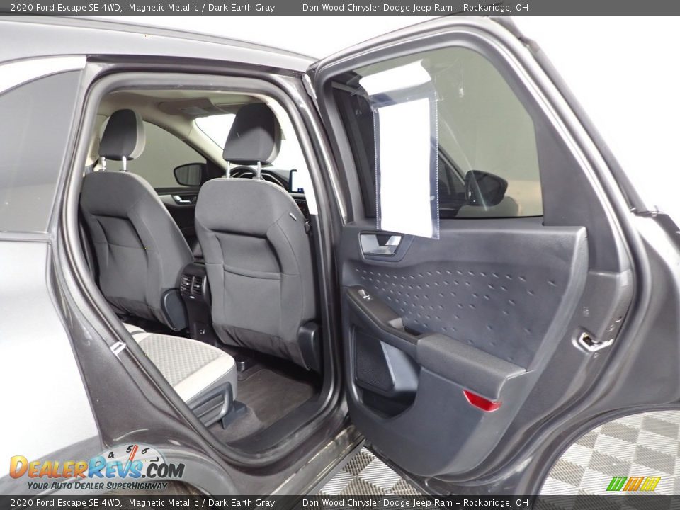 2020 Ford Escape SE 4WD Magnetic Metallic / Dark Earth Gray Photo #31