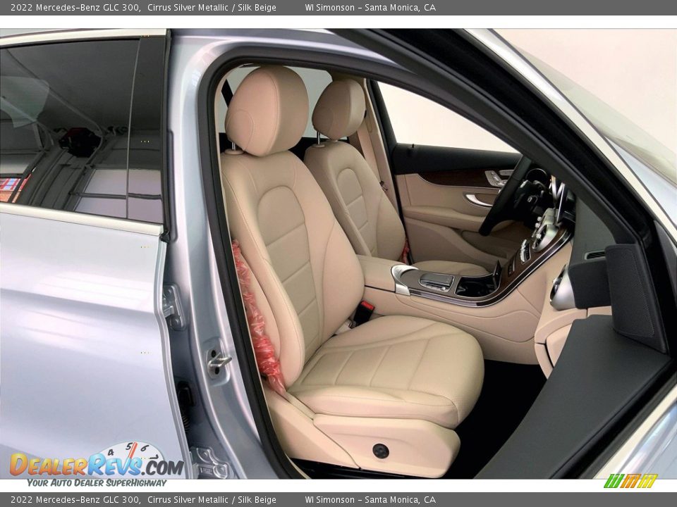 Silk Beige Interior - 2022 Mercedes-Benz GLC 300 Photo #5