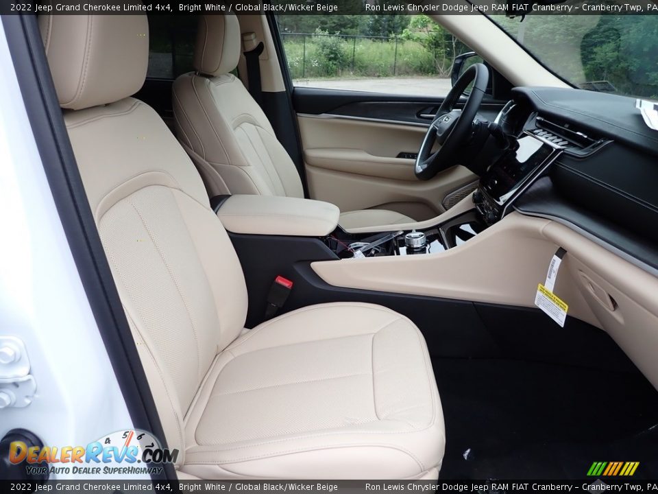 2022 Jeep Grand Cherokee Limited 4x4 Bright White / Global Black/Wicker Beige Photo #11