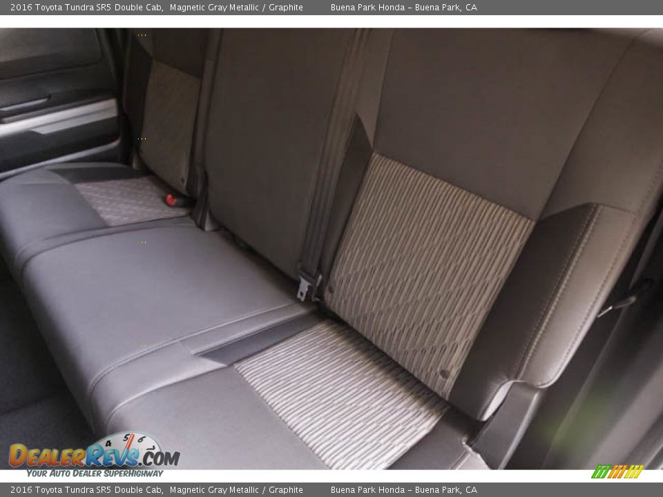 2016 Toyota Tundra SR5 Double Cab Magnetic Gray Metallic / Graphite Photo #19