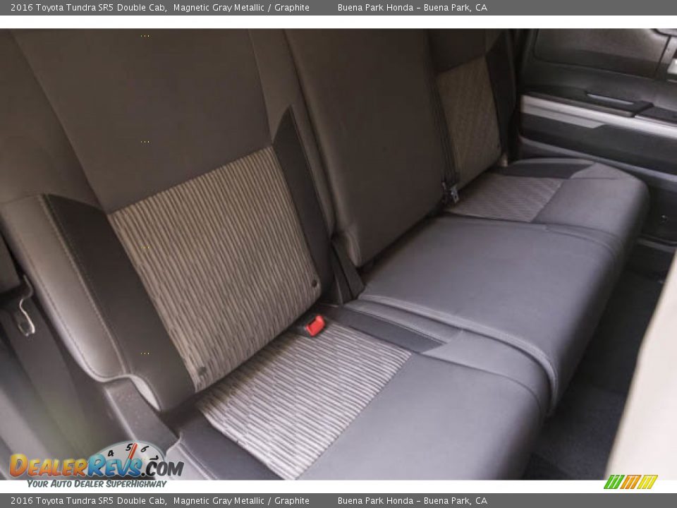 2016 Toyota Tundra SR5 Double Cab Magnetic Gray Metallic / Graphite Photo #21