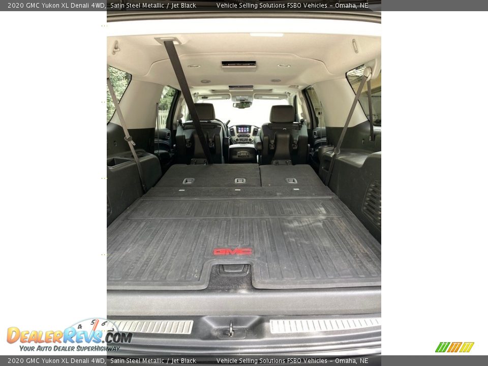 2020 GMC Yukon XL Denali 4WD Trunk Photo #8