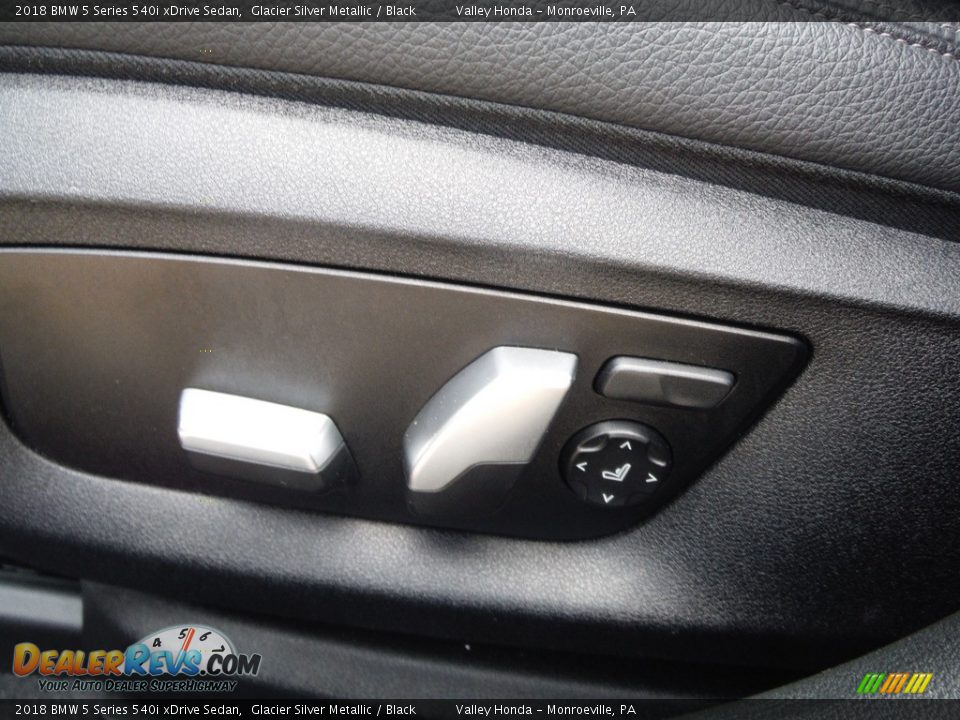 2018 BMW 5 Series 540i xDrive Sedan Glacier Silver Metallic / Black Photo #15