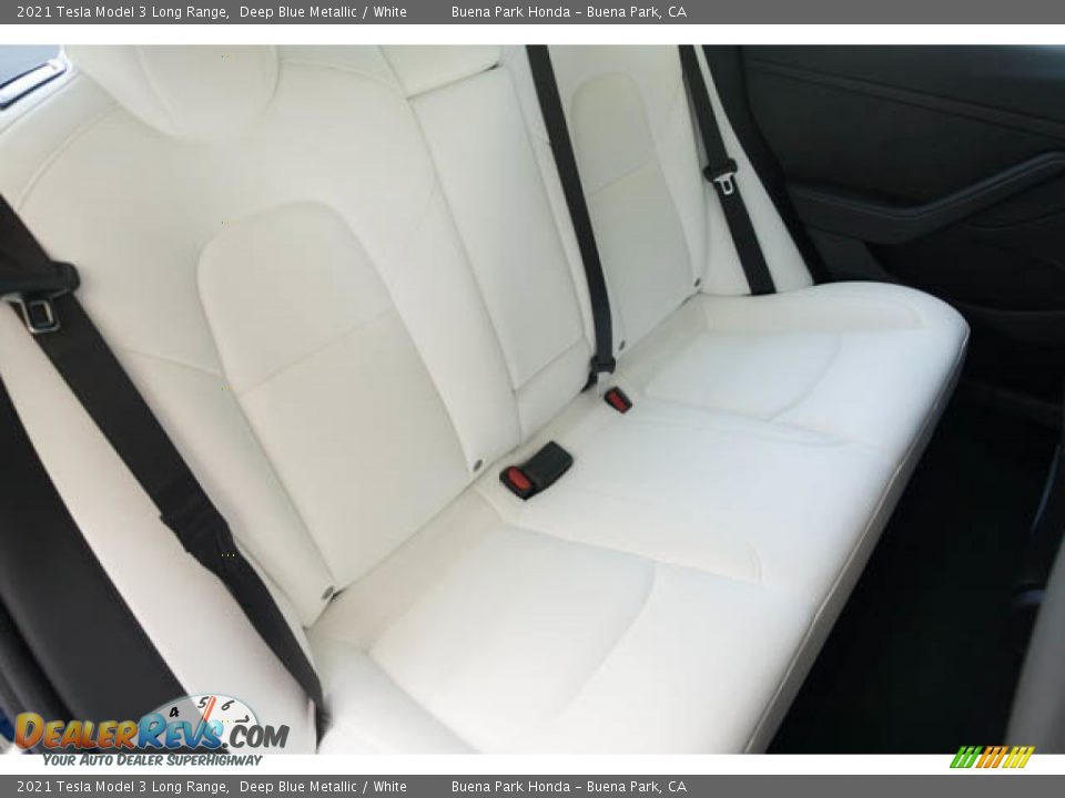 Rear Seat of 2021 Tesla Model 3 Long Range Photo #21