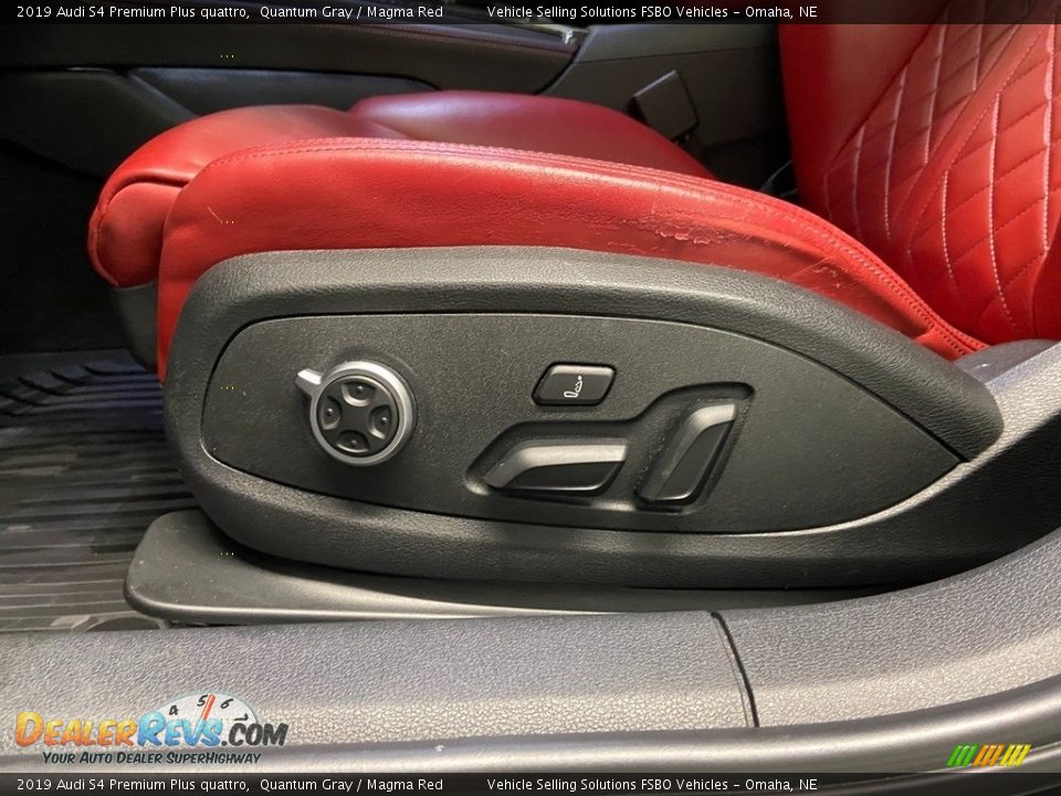 2019 Audi S4 Premium Plus quattro Quantum Gray / Magma Red Photo #34