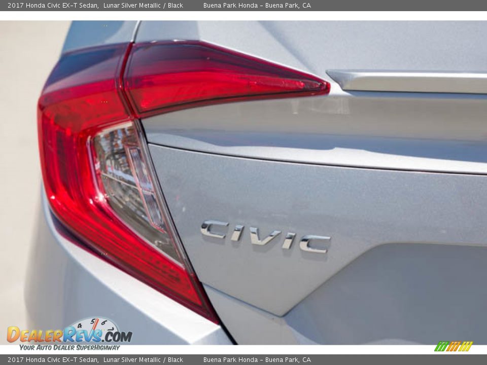 2017 Honda Civic EX-T Sedan Lunar Silver Metallic / Black Photo #10