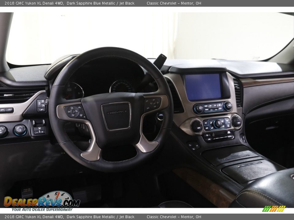 Dashboard of 2018 GMC Yukon XL Denali 4WD Photo #7