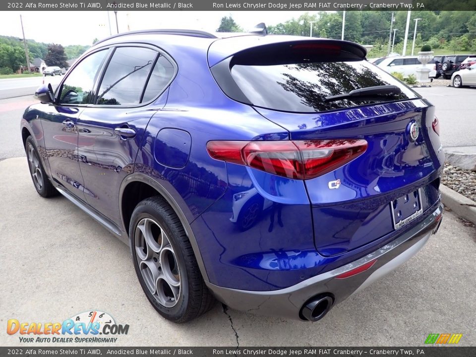 2022 Alfa Romeo Stelvio Ti AWD Anodized Blue Metallic / Black Photo #3