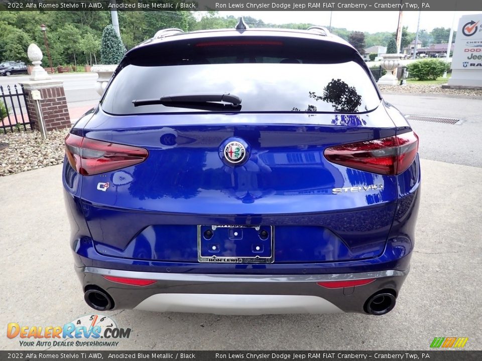 2022 Alfa Romeo Stelvio Ti AWD Anodized Blue Metallic / Black Photo #4