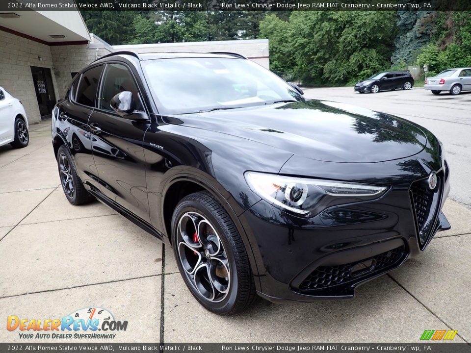 2022 Alfa Romeo Stelvio Veloce AWD Vulcano Black Metallic / Black Photo #7