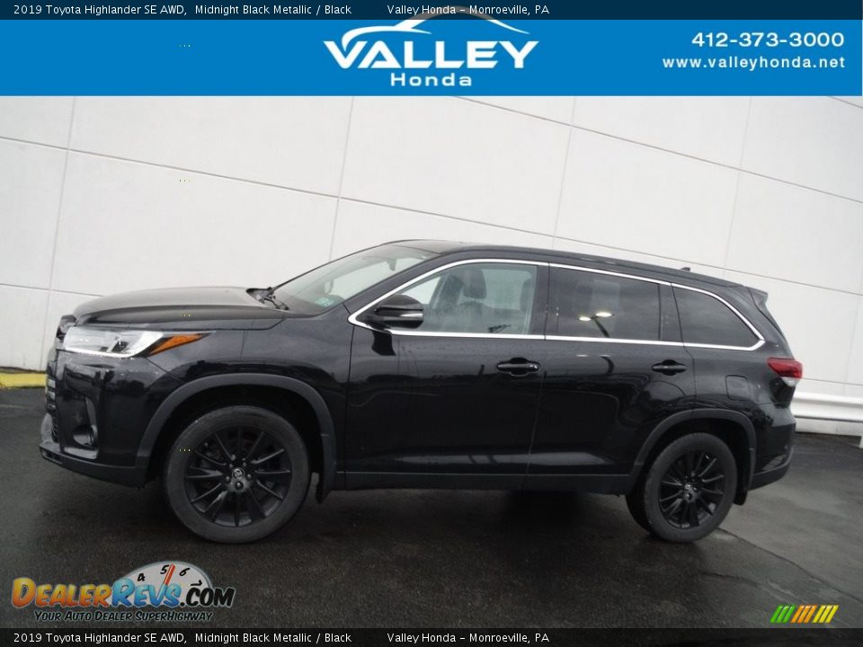 2019 Toyota Highlander SE AWD Midnight Black Metallic / Black Photo #2