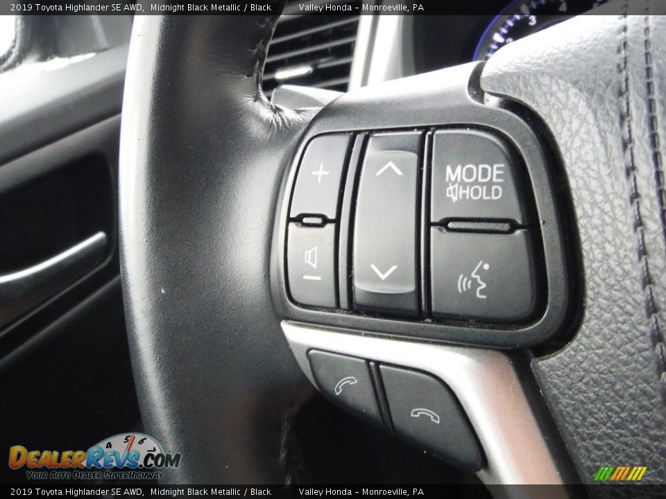 2019 Toyota Highlander SE AWD Midnight Black Metallic / Black Photo #24