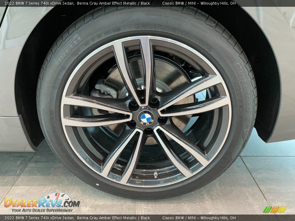 2022 BMW 7 Series 740i xDrive Sedan Berina Gray Amber Effect Metallic / Black Photo #3