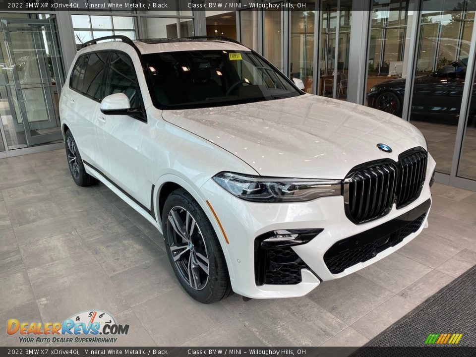 2022 BMW X7 xDrive40i Mineral White Metallic / Black Photo #1