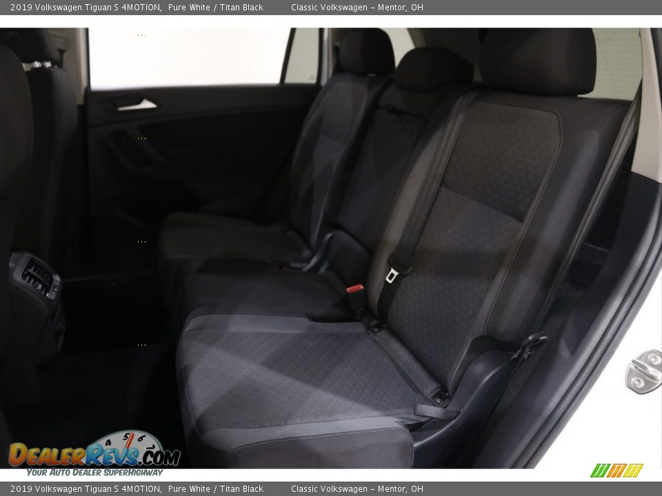 2019 Volkswagen Tiguan S 4MOTION Pure White / Titan Black Photo #15