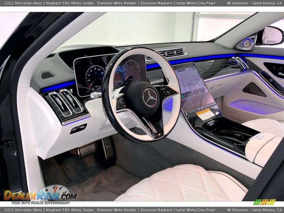 Dashboard of 2022 Mercedes-Benz S Maybach 580 4Matic Sedan Photo #4
