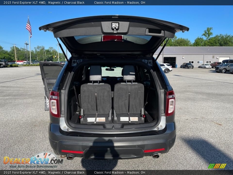 2015 Ford Explorer XLT 4WD Magnetic / Charcoal Black Photo #14