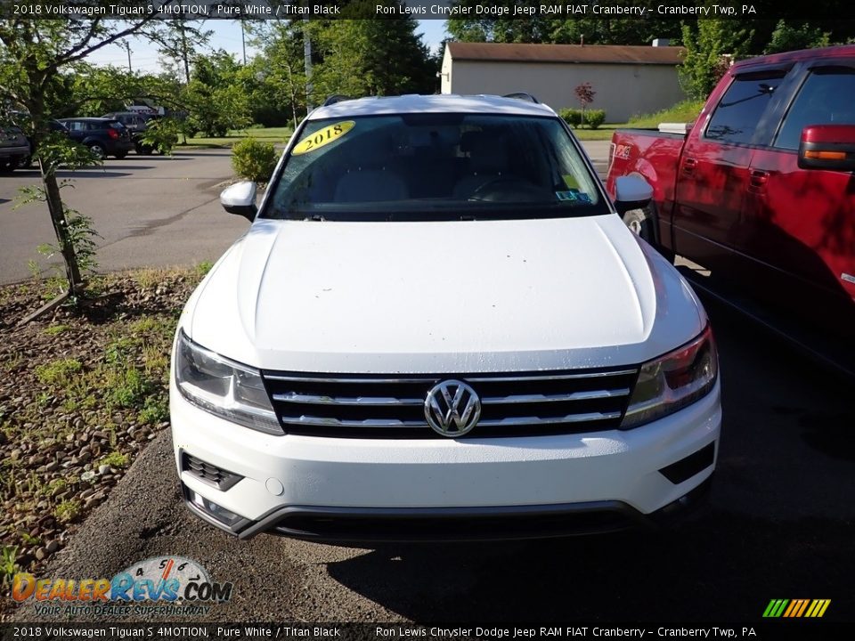 2018 Volkswagen Tiguan S 4MOTION Pure White / Titan Black Photo #2