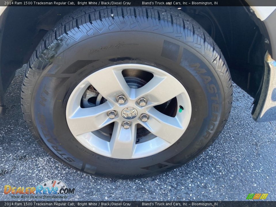 2014 Ram 1500 Tradesman Regular Cab Bright White / Black/Diesel Gray Photo #22