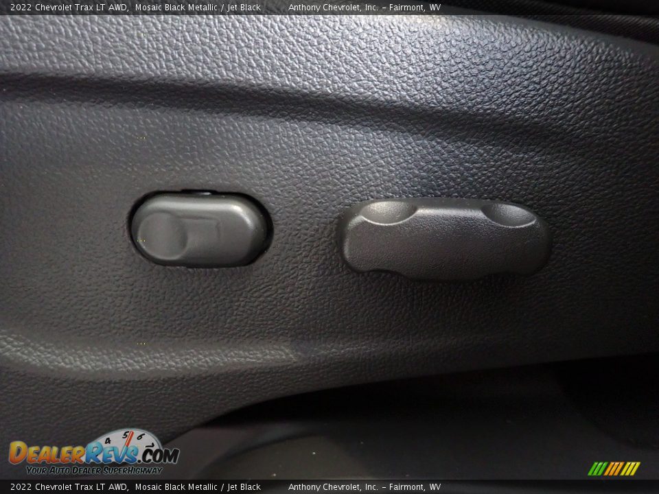 2022 Chevrolet Trax LT AWD Mosaic Black Metallic / Jet Black Photo #16
