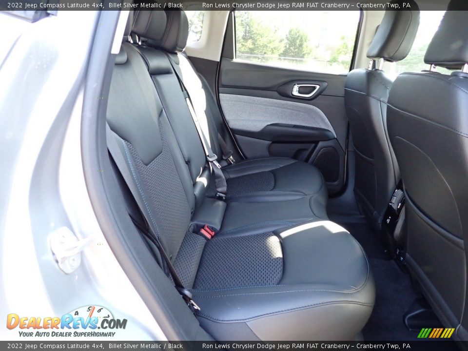 2022 Jeep Compass Latitude 4x4 Billet Silver Metallic / Black Photo #11