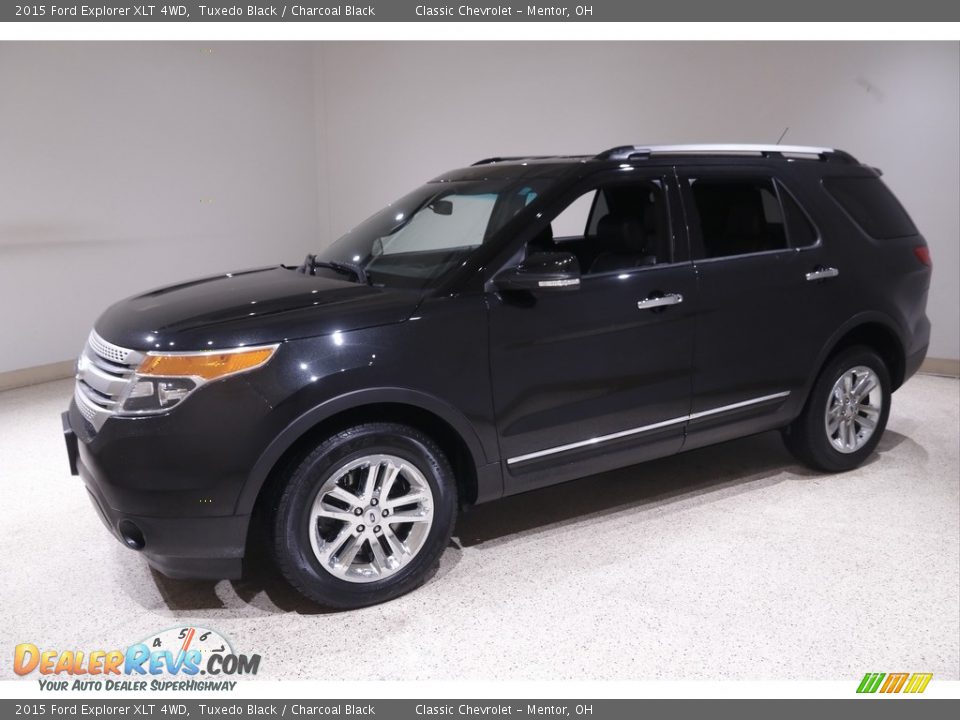 2015 Ford Explorer XLT 4WD Tuxedo Black / Charcoal Black Photo #3