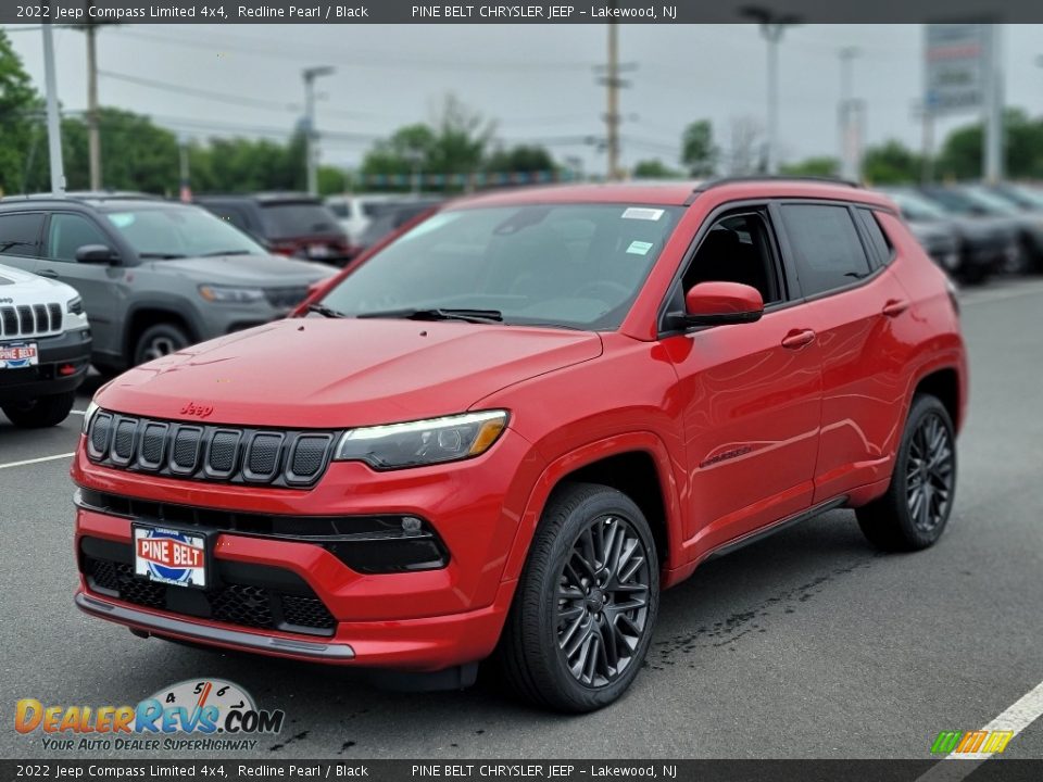 Front 3/4 View of 2022 Jeep Compass Limited 4x4 Photo #1