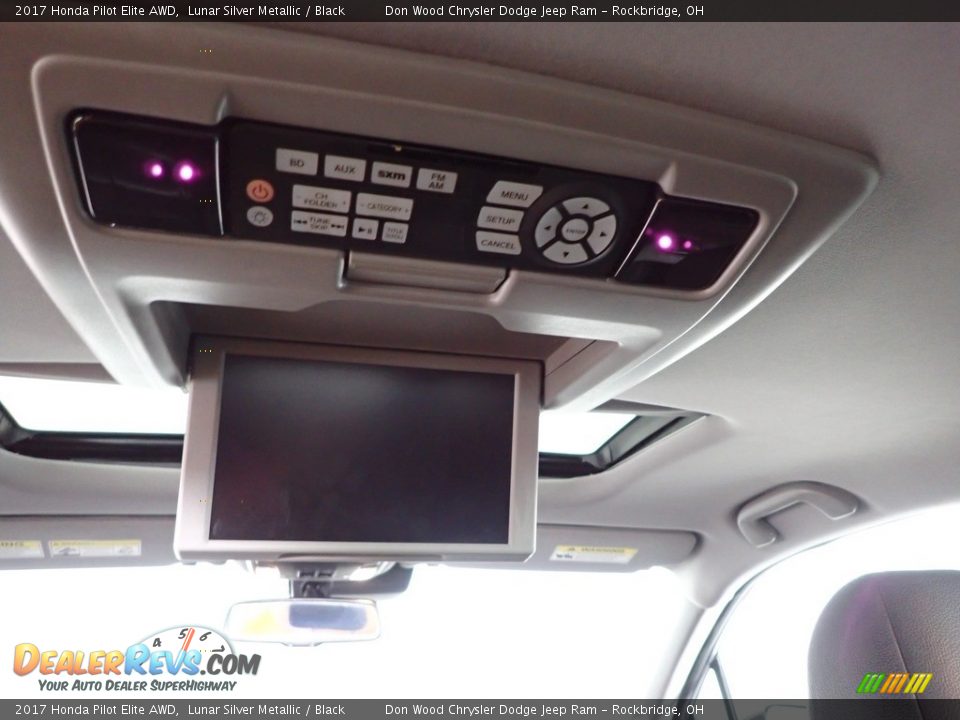 2017 Honda Pilot Elite AWD Lunar Silver Metallic / Black Photo #6