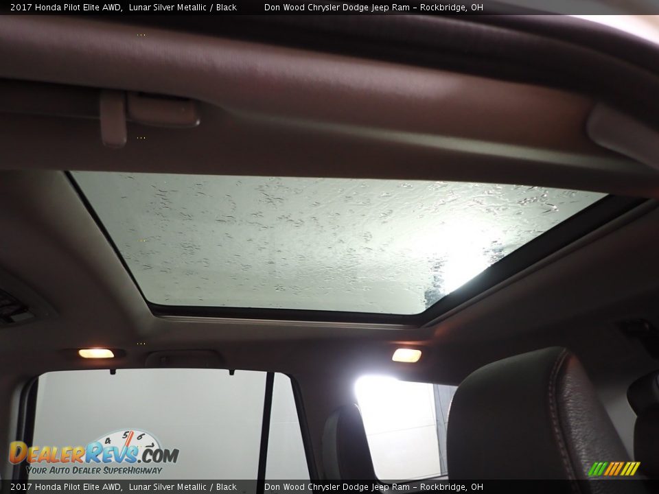 2017 Honda Pilot Elite AWD Lunar Silver Metallic / Black Photo #8