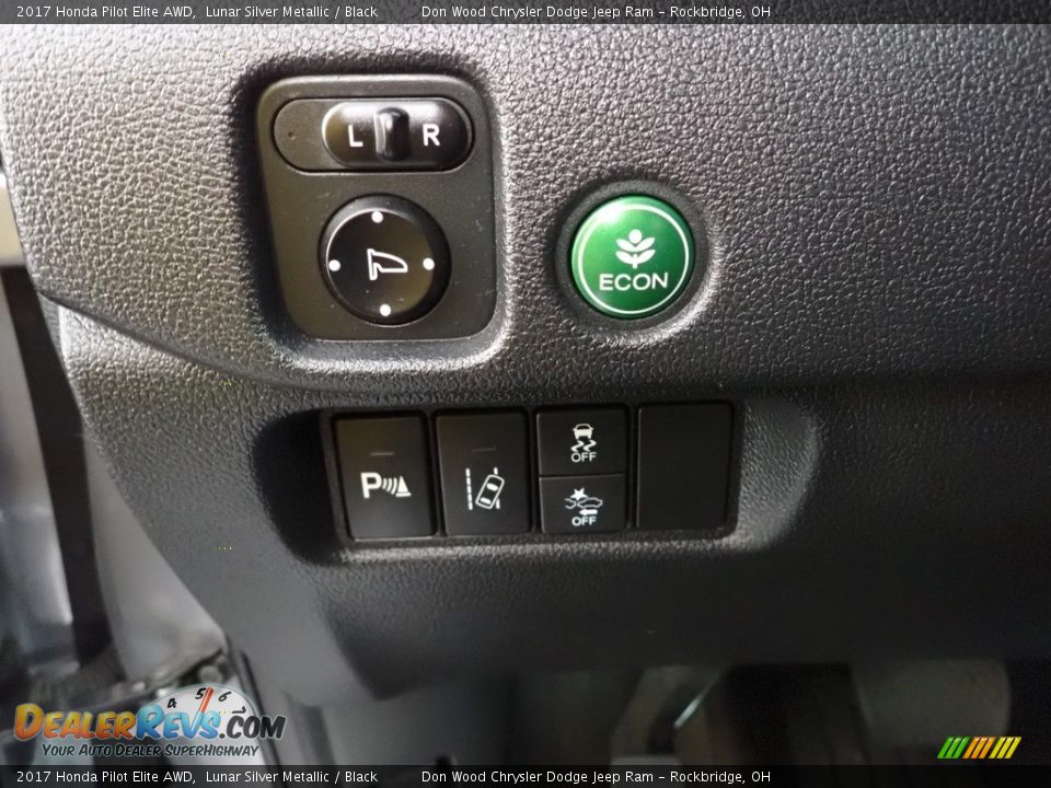 2017 Honda Pilot Elite AWD Lunar Silver Metallic / Black Photo #21
