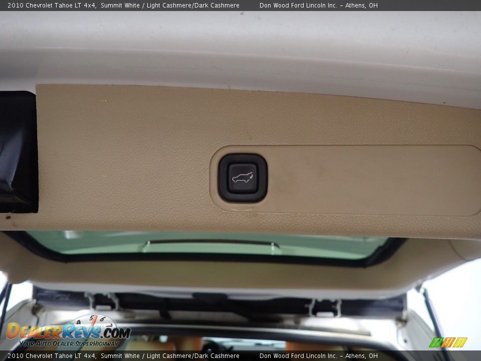 2010 Chevrolet Tahoe LT 4x4 Summit White / Light Cashmere/Dark Cashmere Photo #16