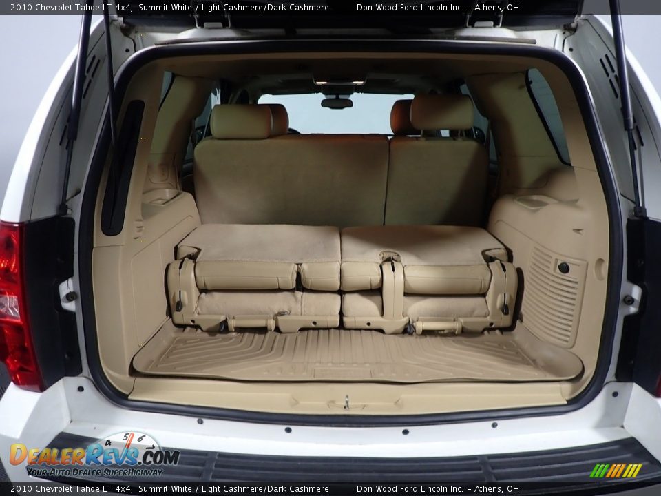 2010 Chevrolet Tahoe LT 4x4 Summit White / Light Cashmere/Dark Cashmere Photo #17