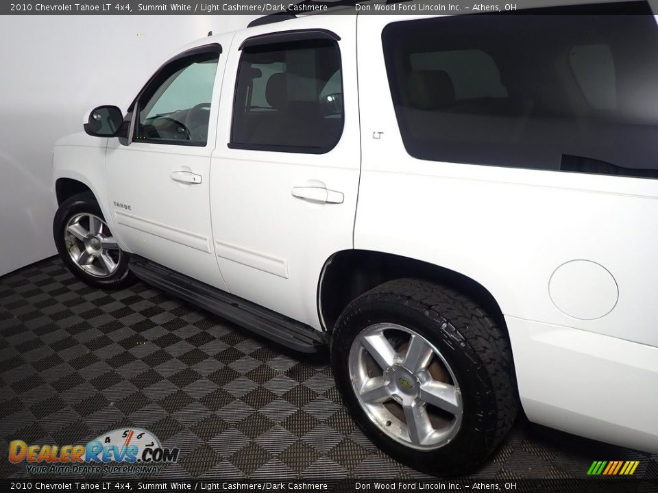 2010 Chevrolet Tahoe LT 4x4 Summit White / Light Cashmere/Dark Cashmere Photo #19