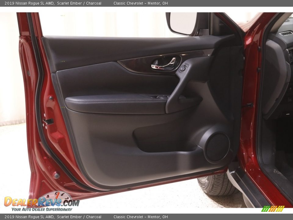 2019 Nissan Rogue SL AWD Scarlet Ember / Charcoal Photo #4