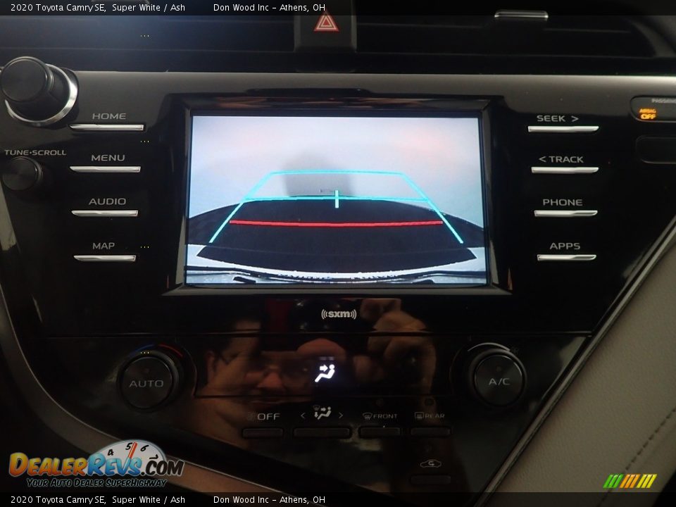 2020 Toyota Camry SE Super White / Ash Photo #4