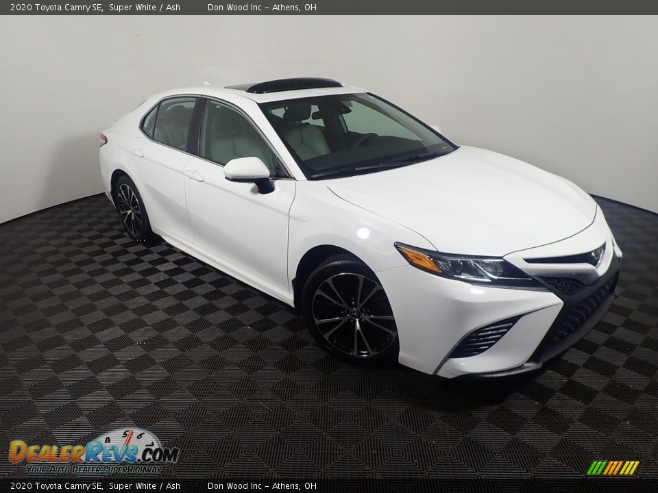 2020 Toyota Camry SE Super White / Ash Photo #5