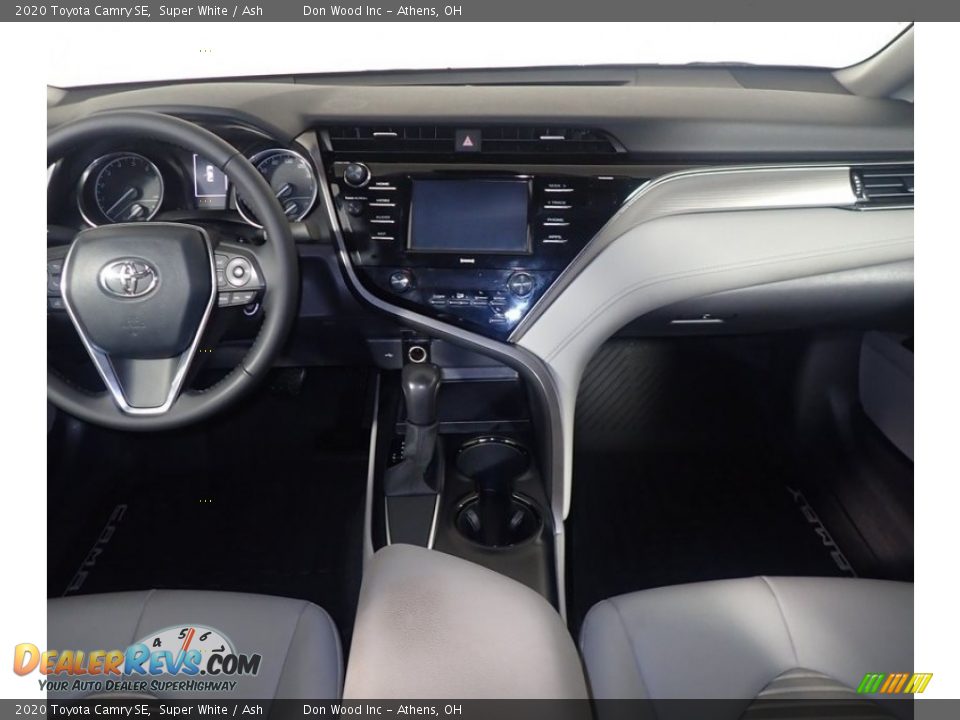 2020 Toyota Camry SE Super White / Ash Photo #27