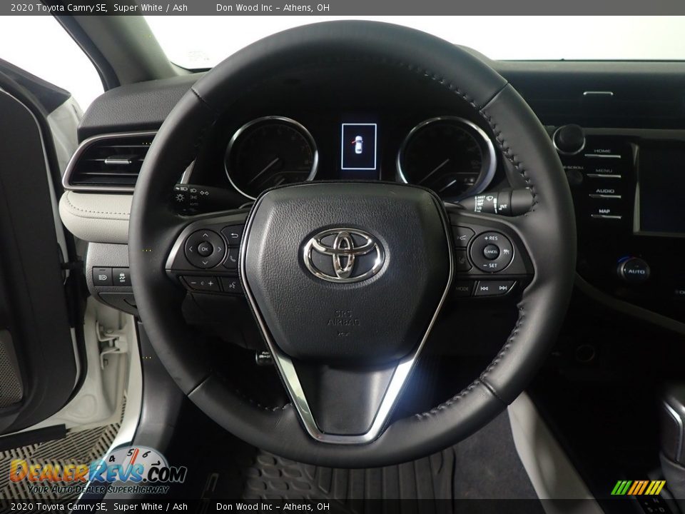 2020 Toyota Camry SE Super White / Ash Photo #28