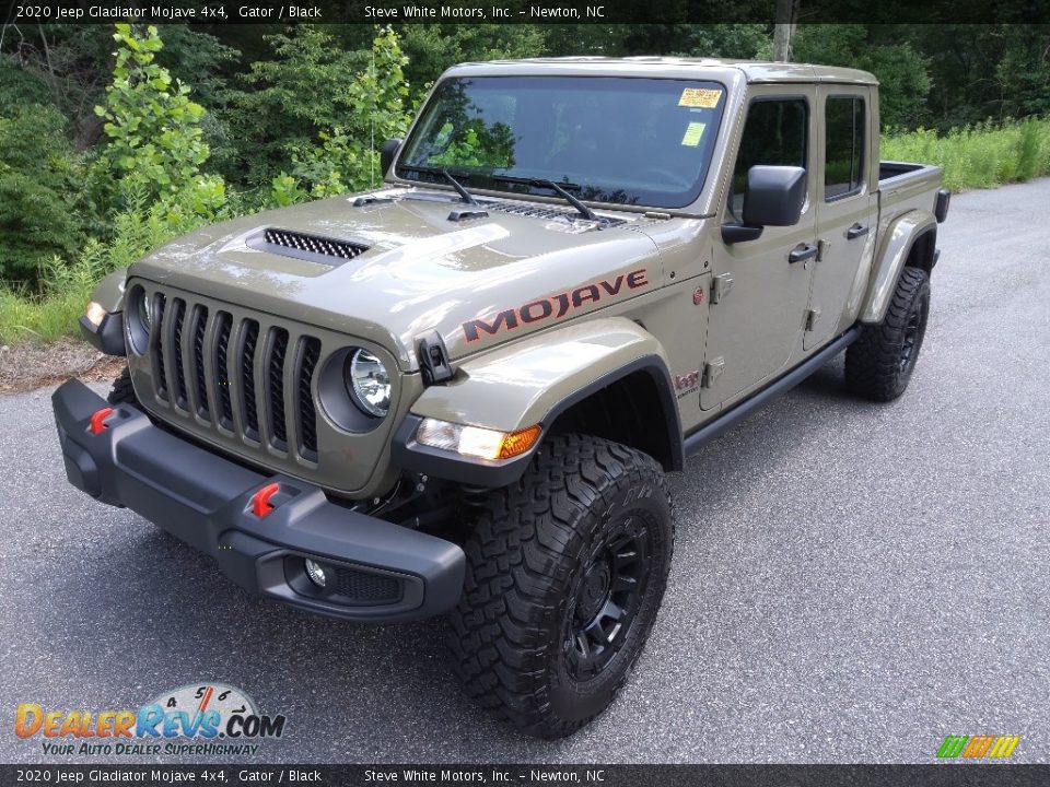 2020 Jeep Gladiator Mojave 4x4 Gator / Black Photo #2