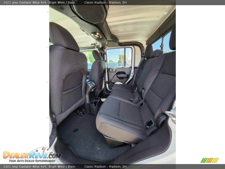 2022 Jeep Gladiator Willys 4x4 Bright White / Black Photo #3