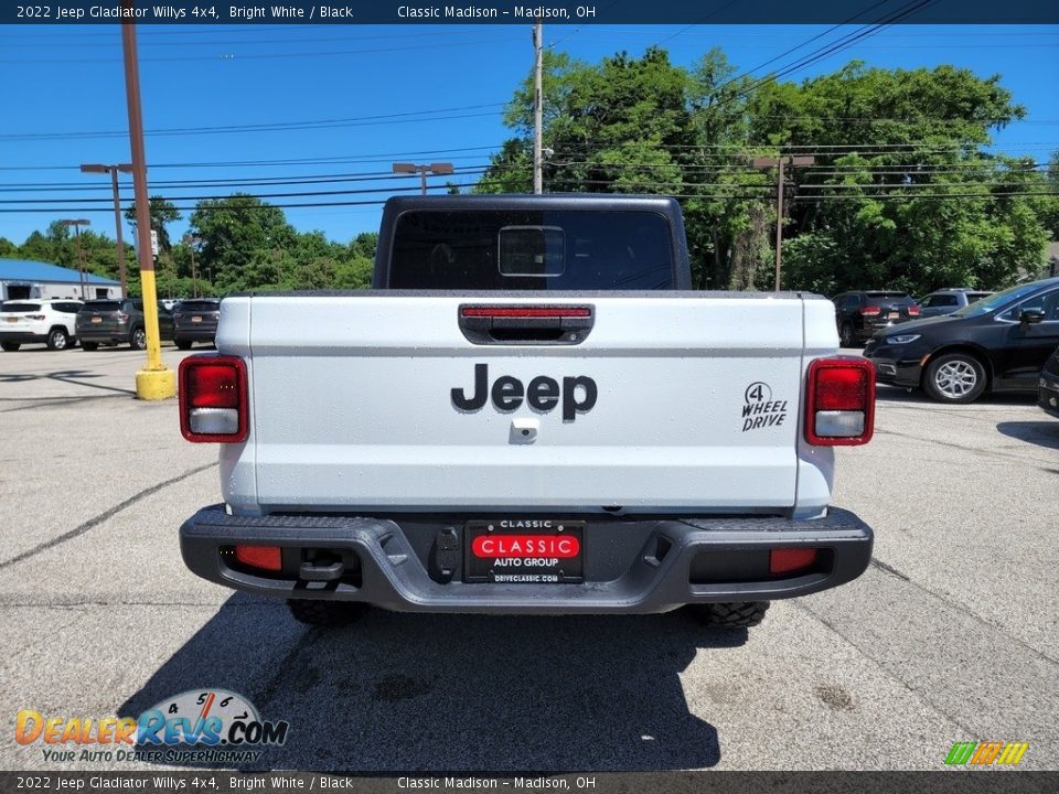 2022 Jeep Gladiator Willys 4x4 Bright White / Black Photo #10
